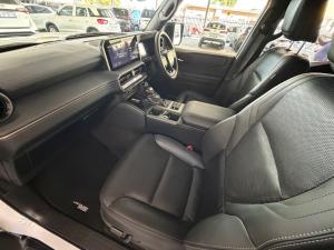 Toyota Land Cruiser Prado 2.8GD VX-R - Image 7