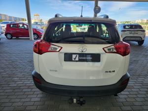 Toyota RAV4 2.0 GX auto - Image 5