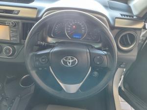 Toyota RAV4 2.0 GX auto - Image 8