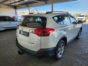 Toyota RAV4 2.0 GX auto - Image 2