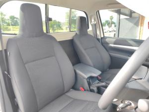 Toyota Hilux 2.4GD-6 single cab Raider auto - Image 16