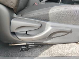 Toyota Hilux 2.4GD-6 single cab Raider auto - Image 17