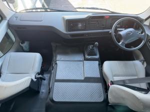 Toyota Coaster 4.0D 23 Seater B/S - Image 6