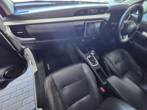 Toyota Hilux 2.8GD-6 double cab 4x4 Raider auto - Image 11