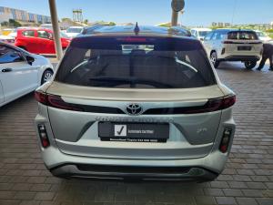 Toyota Urban Cruiser 1.5 XR manual - Image 5