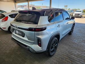 Toyota Urban Cruiser 1.5 XR manual - Image 2