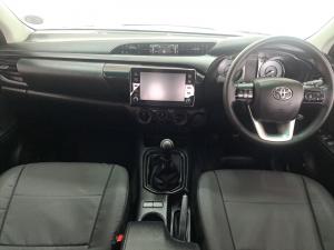 Toyota Hilux 2.4GD-6 Xtra cab Raider manual - Image 6