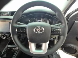 Toyota Hilux 2.4GD-6 Xtra cab Raider manual - Image 8