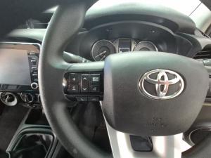Toyota Hilux 2.4GD-6 Xtra cab Raider manual - Image 9