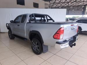Toyota Hilux 2.4GD-6 Xtra cab Raider manual - Image 19