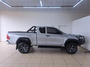 Toyota Hilux 2.4GD-6 Xtra cab Raider manual - Image 3