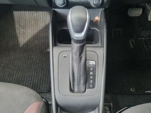 Toyota Starlet Cross 1.5 XS auto - Image 12