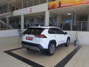 Toyota RAV4 2.5 VX AWD - Image 2