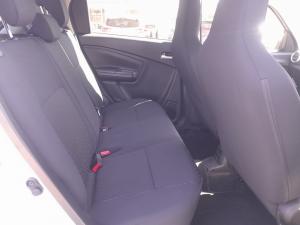 Toyota Vitz 1.0 XR manual - Image 15