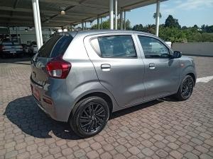 Toyota Vitz 1.0 XR manual - Image 2