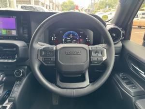 Toyota Land Cruiser Prado 2.8GD TX - Image 8