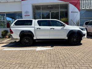 Toyota Hilux 2.8GD-6 double cab Legend auto - Image 3