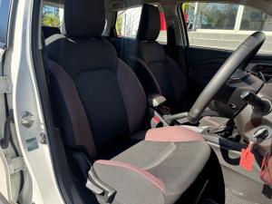 Toyota Starlet Cross 1.5 XS auto - Image 14