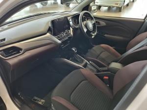 Toyota Starlet Cross 1.5XR automatic - Image 7