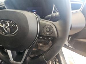 Toyota Corolla Cross 1.8 XS Hybrid - Image 10