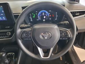 Toyota Corolla 1.8 XS Hybrid CVT - Image 8