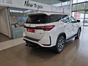 Toyota Fortuner 2.4GD-6 4X4 automatic - Image 2