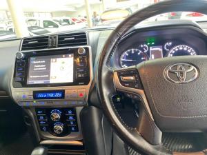 Toyota Prado VX 3.0D automatic - Image 9