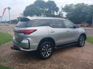 Toyota Fortuner 2.4GD-6 Raised Body automatic - Image 2