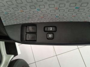 Toyota Quantum Hiace 2.5 D-4D 14 Seat - Image 19