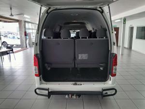 Toyota Quantum Hiace 2.5 D-4D 14 Seat - Image 5