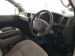 Toyota Quantum Hiace 2.5 D-4D 14 Seat - Image 8