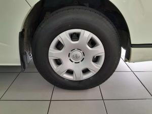 Toyota Quantum Hiace 2.5 D-4D 14 Seat - Image 9