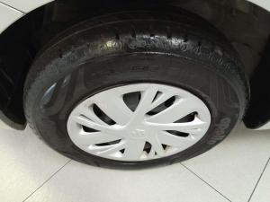 Suzuki Swift 1.2 GL - Image 10