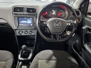 Volkswagen Polo Vivo 1.6 Highline - Image 12