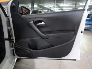 Volkswagen Polo Vivo 1.6 Highline - Image 15
