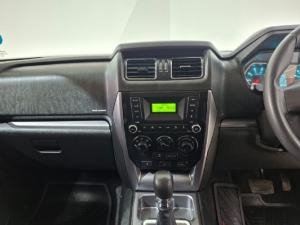 Mahindra Pik Up 2.2CRDe double cab 4x4 S6 auto - Image 11