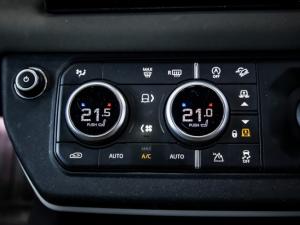 Land Rover Defender 110 D300 X-Dynamic HSE - Image 11