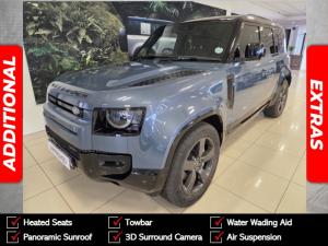 Land Rover Defender 110 D300 X-Dynamic HSE - Image 1