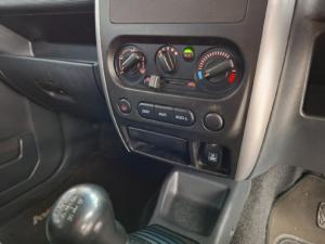 Suzuki Jimny 1.3 - Image 10