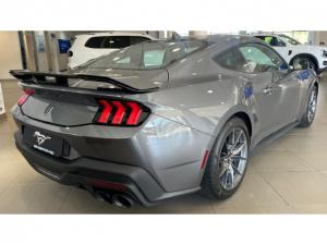 Ford Mustang Dark Horse fastback - Image 3