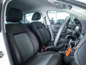 Volkswagen Polo Vivo hatch 1.6 Life - Image 11
