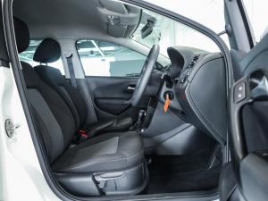 Volkswagen Polo Vivo hatch 1.6 Life - Image 13