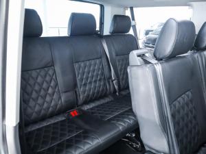 Volkswagen Transporter 2.0BiTDI Kombi SWB Trendline Plus 4Motion - Image 19