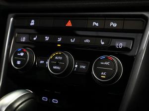 Volkswagen T-Roc 2.0TSI 140kW 4Motion R-Line - Image 12