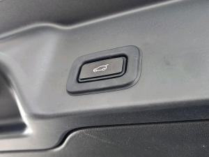 Land Rover Range Rover Evoque D180 SE - Image 29