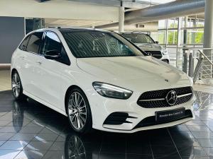 Mercedes-Benz B-Class B200d AMG Line - Image 11