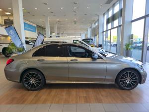 Mercedes-Benz C-Class C200 - Image 3