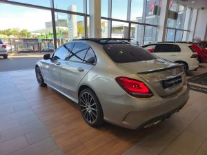 Mercedes-Benz C-Class C200 - Image 4