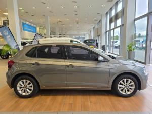 Volkswagen Polo hatch 1.0TSI Comfortline auto - Image 2
