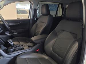 Ford Everest 2.0 BiTurbo XLT - Image 6